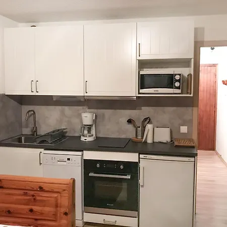 3 Personnes Avec Balcon Expose Sud, Garage Inclus - Fr-1-263-8 Apartment