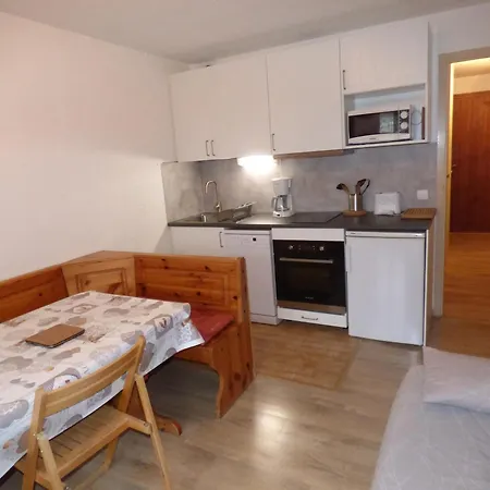 3 Personnes Avec Balcon Expose Sud, Garage Inclus - Fr-1-263-8 * Valloire